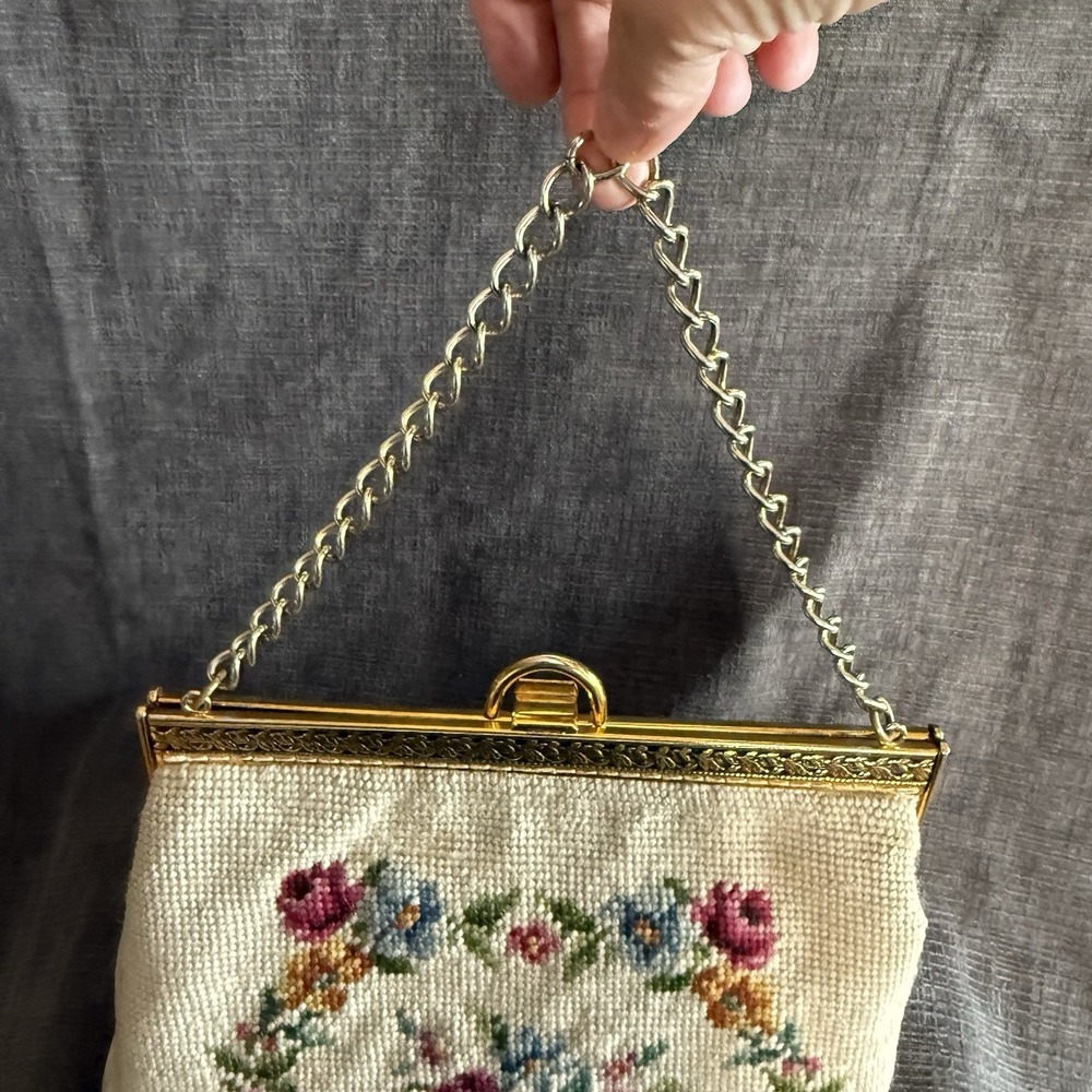 VTG  1930s Petit Point Needlepoint Tapestry Floral Purse Handbag Metal Strap GUC - Picture 6 of 16